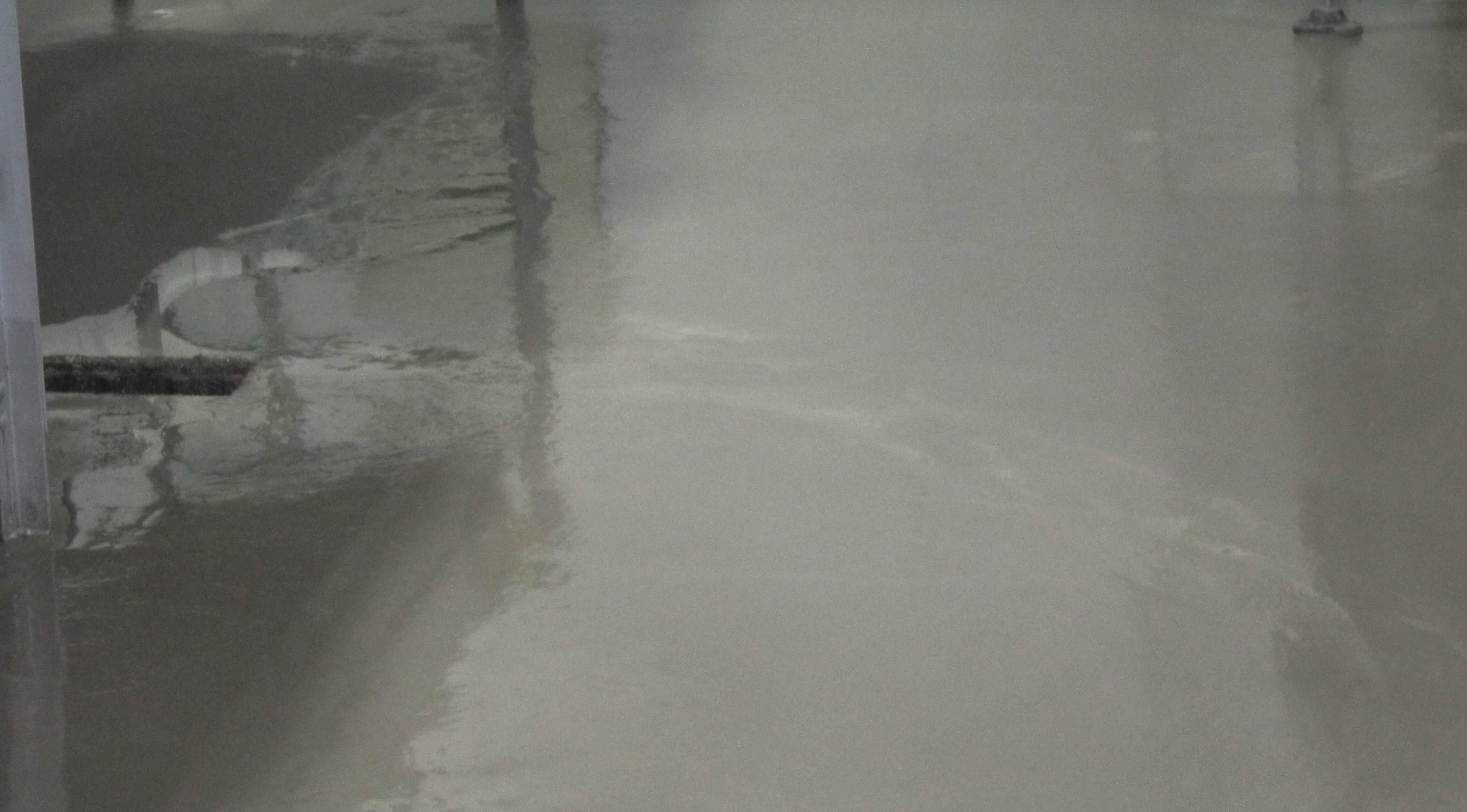 glossy finish pourable concrete